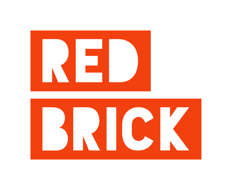 Red Brickin oranssi logo valkoisella taustalla